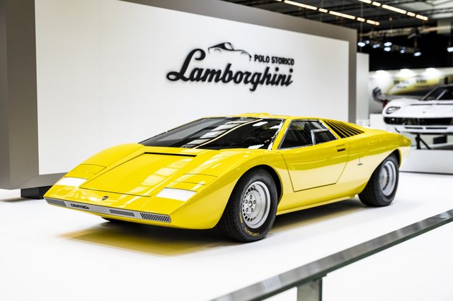 04_Lamborghini_Countach_1970_01.jpg