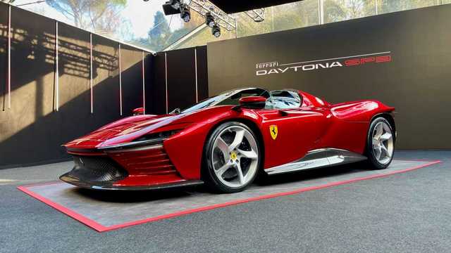 18_Ferrari_Daytona_SP3.jpg