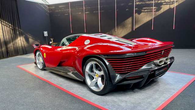 19_Ferrari_Daytona_SP3.jpg