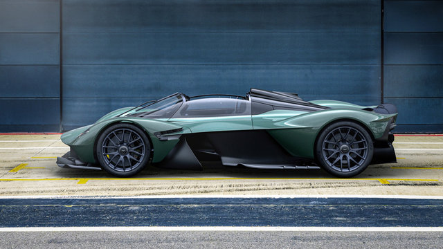 Aston Martin Valkyrie_04.jpg