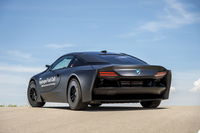 BMW_i8_Hydrogen_Fuel_Cell_prototype_25.jpg