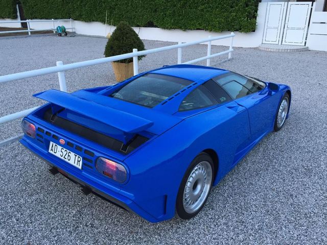 Bugatti_EB110_for_sale_03.jpg