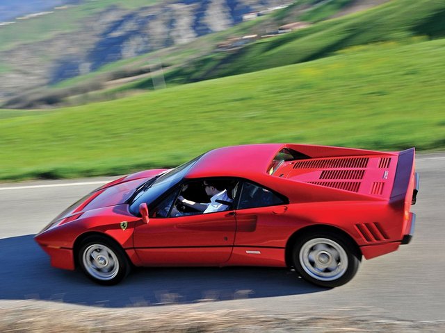 Ferrari 288GTO_04.jpg
