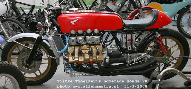 Honda_V8_Cafe_Racer_by_Tjitze_Tjoelkers_03.jpg
