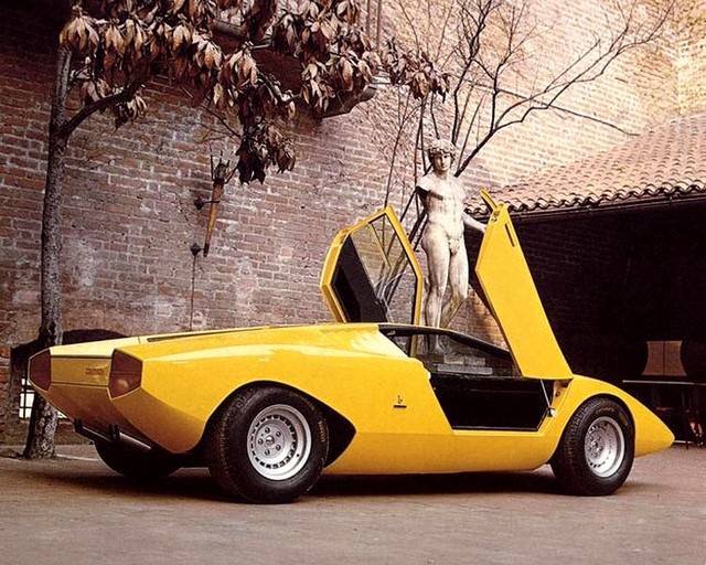 Lamborghini Countach LP500_06.jpg