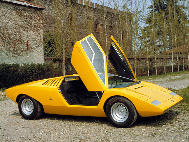 Lamborghini Countach LP500_08.jpg