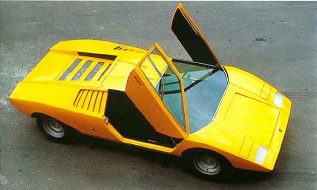 Lamborghini Countach LP500_10.jpg