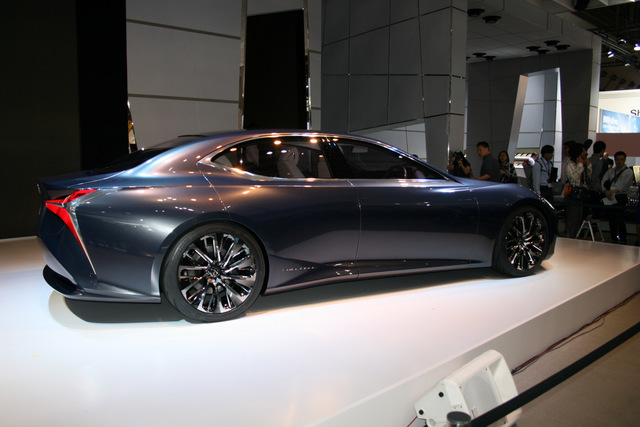 Lexus_LF_FC_concept_25.JPG