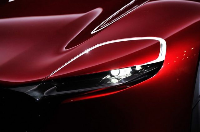 Mazda_RX-VISION_add_pics_13.jpg