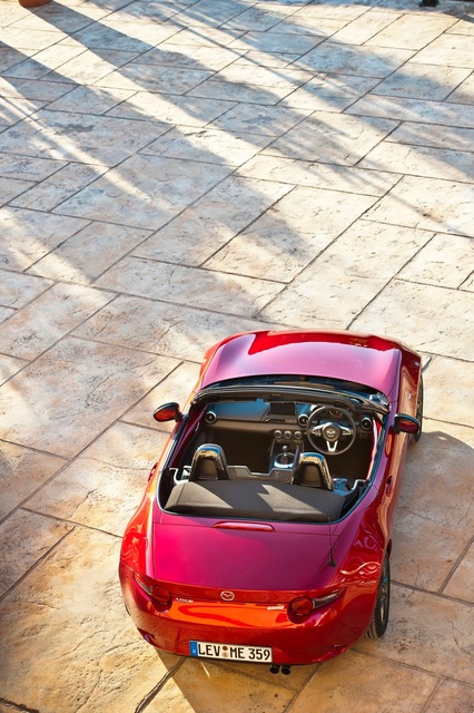 Mazda_new_Roadster_ND_04.jpg