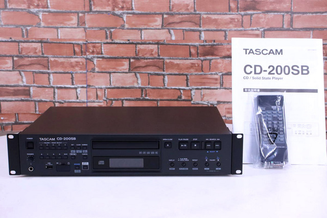 TASCAM CD-200SB_02.jpg
